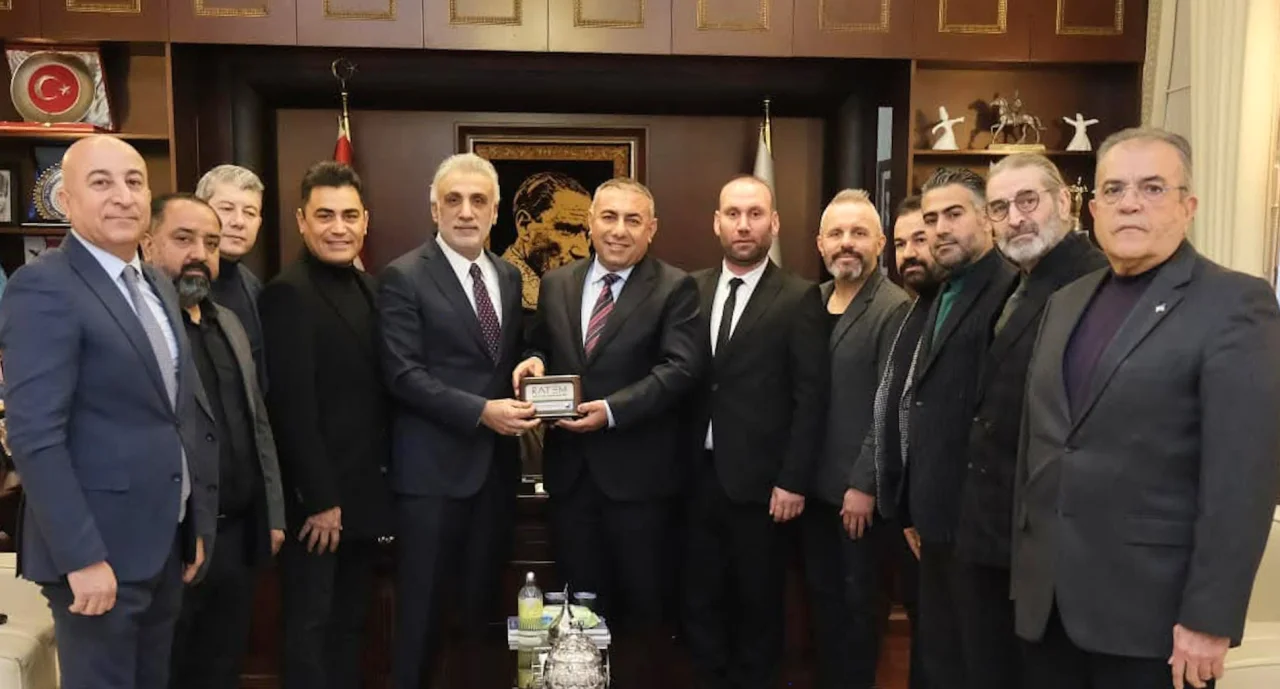 RATEM’DEN ADANA’DA GÜÇLÜ TEMASLAR: NEZAKET, İŞ BİRLİĞİ VE MEDYANIN GELECEĞİ 